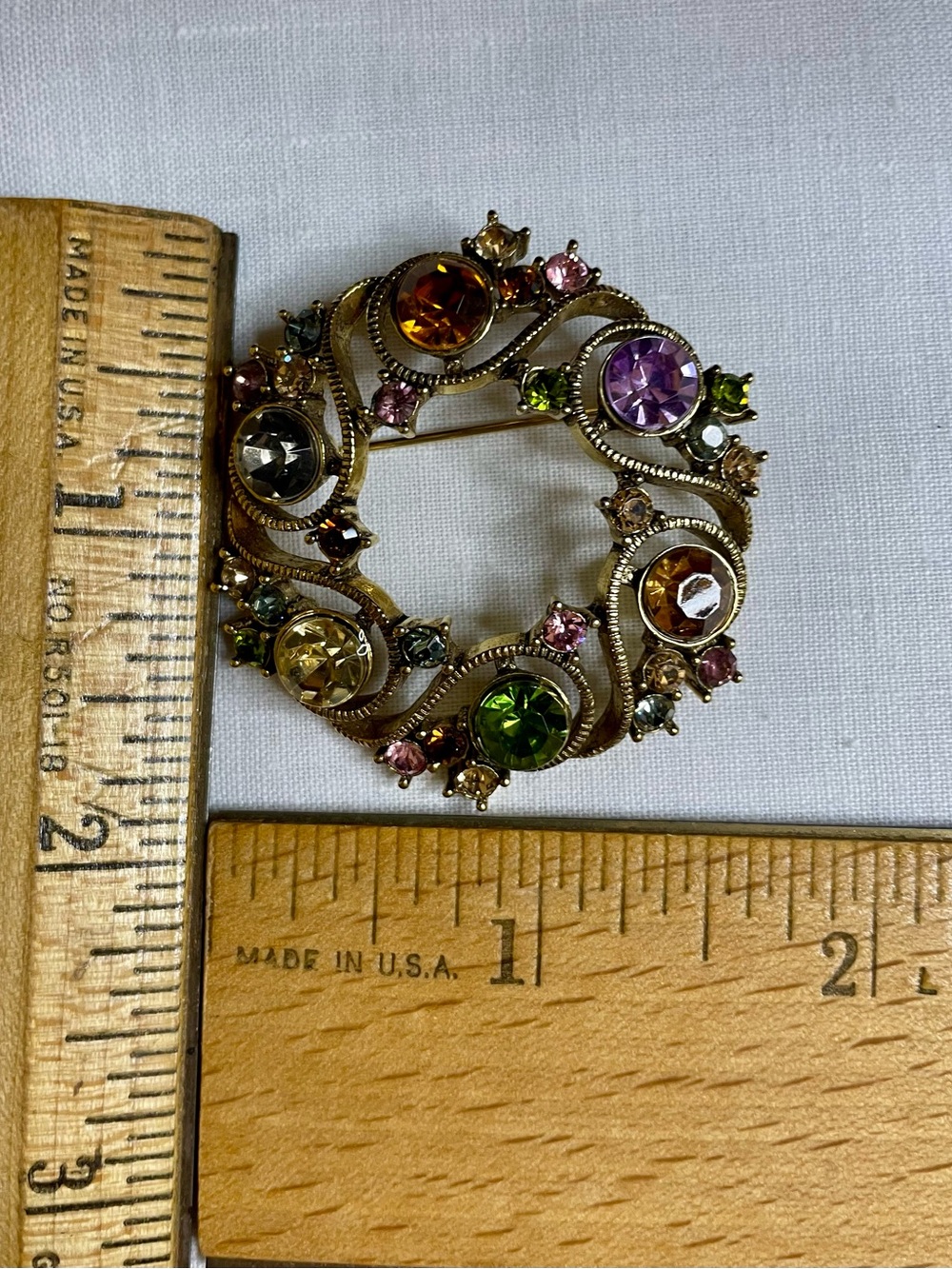 Vintage MONET Multi-Color Vibrant Rhinestone Wreath Brooch - Picture 4 of 4
